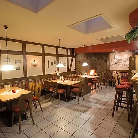 Luckai & Restaurant Inhaber Dennis Burmann Hotel 3*