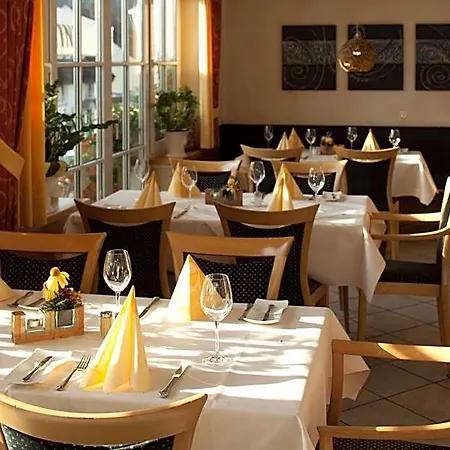 Hotel Luckai & Restaurant Inhaber Dennis Burmann 3*